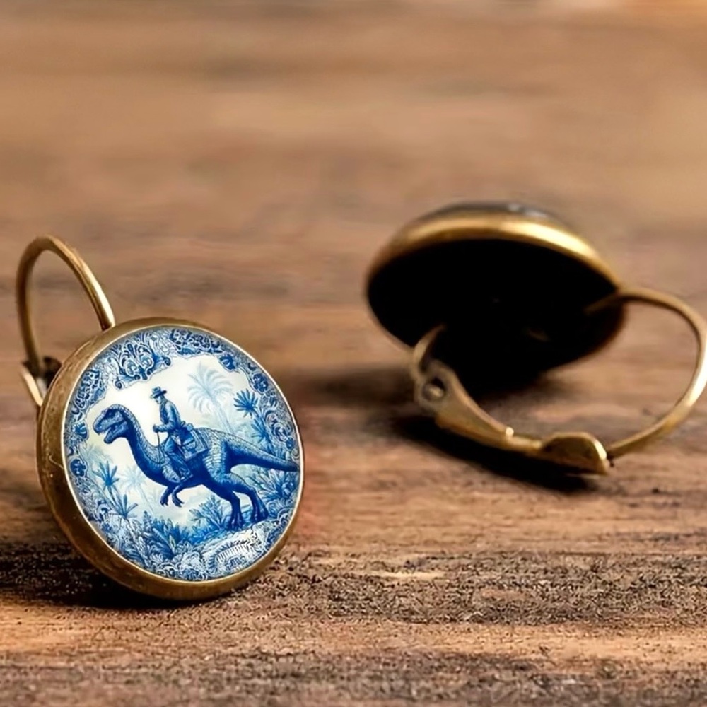 T-Rex Rider - Earrings🦖 - Picture 2 of 3
